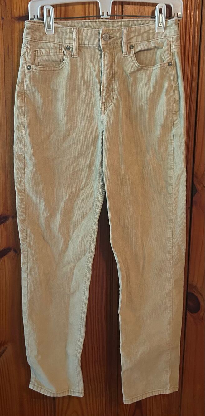 American Eagle women’s straight mom pant’s corduroys tan size 4